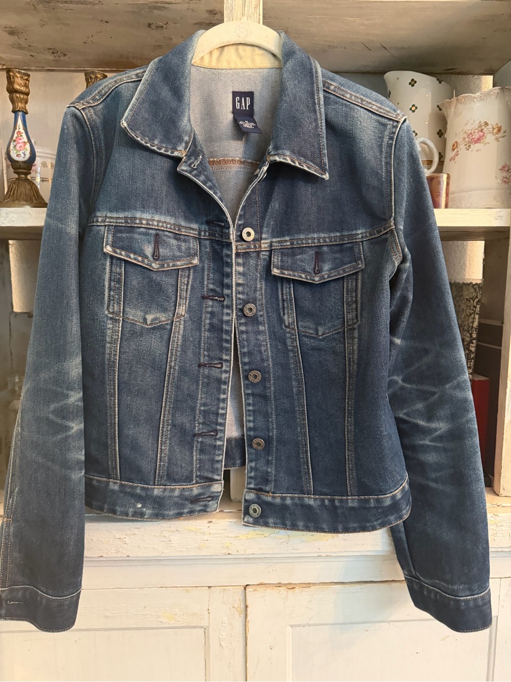 GAP Washed Blue Denim Jean Jacket Brand New !! Size M